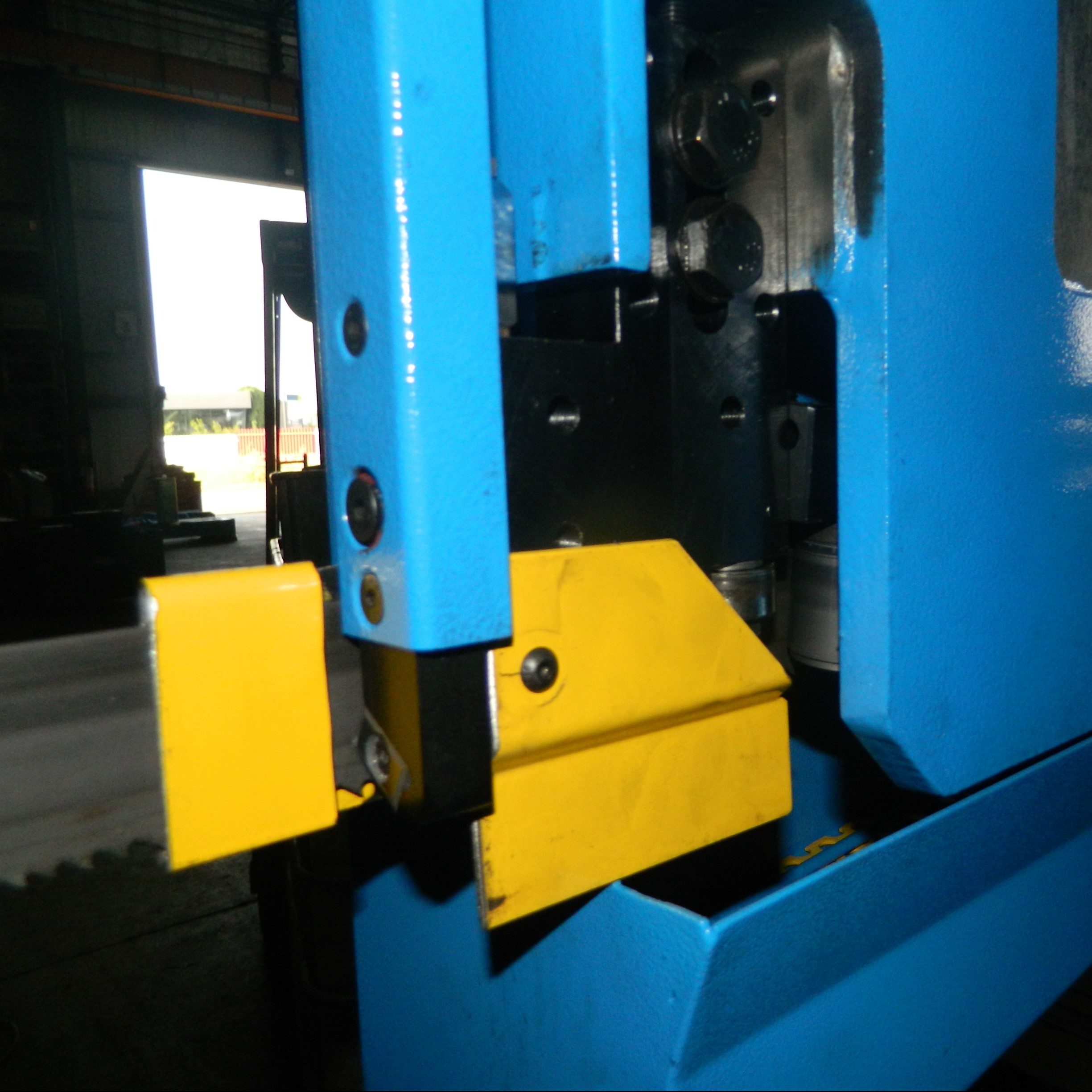 Dispositivo controllo deviazione lama / Blade deflection control device